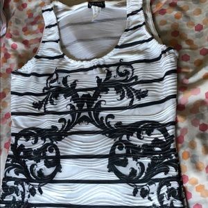 Fitted black and white dress